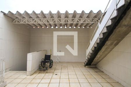 Área externa de casa à venda com 7 quartos, 145m² em Sítio da Figueira, São Paulo