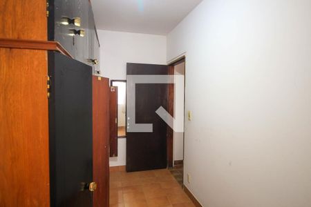 Quarto 6 de casa à venda com 7 quartos, 145m² em Sítio da Figueira, São Paulo