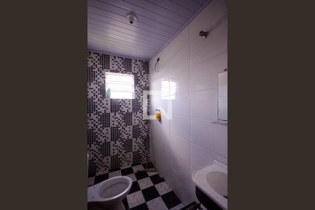 Banheiro  de casa à venda com 2 quartos, 65m² em Vila Moraes, São Paulo