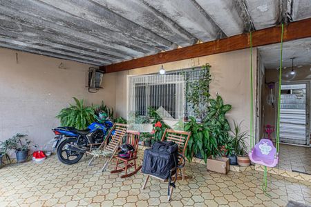 Garagem de casa à venda com 3 quartos, 160m² em Vila Diva (zona Norte), São Paulo
