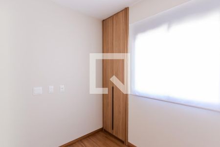 Quarto de apartamento à venda com 2 quartos, 90m² em Jardim, Santo André