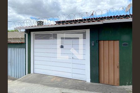 Fachada de casa para alugar com 3 quartos, 80m² em Vera Cruz, Belo Horizonte