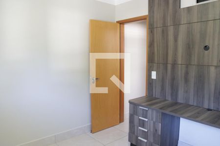 Quarto 1 de casa de condomínio para alugar com 3 quartos, 180m² em Setor Vila João Vaz, Goiânia