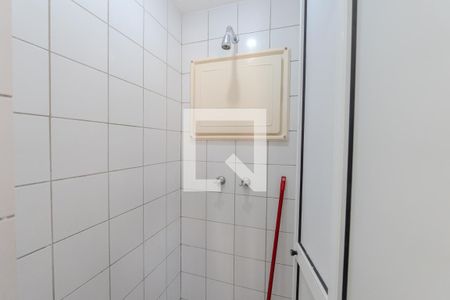 Banheiro de kitnet/studio para alugar com 1 quarto, 35m² em Consolação, São Paulo