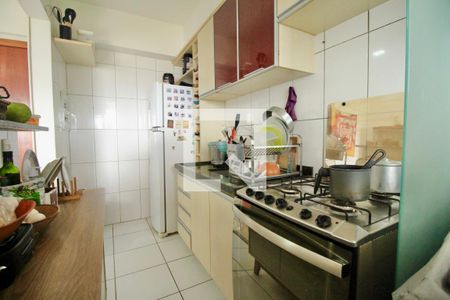 Cozinha e Área de Serviço de apartamento para alugar com 2 quartos, 65m² em Imbuí, Salvador