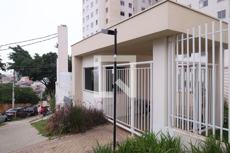 Fachada do imóvel de apartamento para alugar com 2 quartos, 32m² em Fazenda Aricanduva, São Paulo