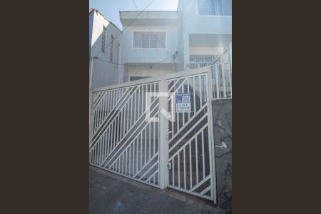 Fachada de casa à venda com 3 quartos, 160m² em Vila Paiva, São Paulo