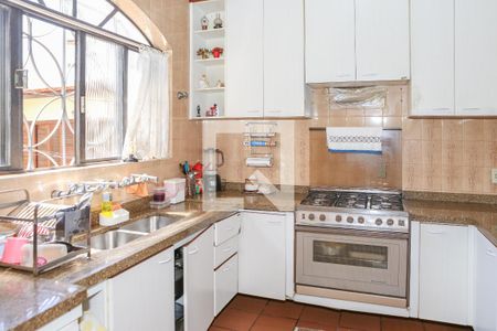 Cozinha de casa para alugar com 4 quartos, 220m² em Pompeia, São Paulo