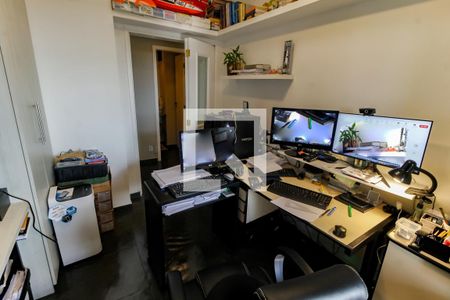Escritório de apartamento à venda com 3 quartos, 149m² em Vila Suzana, São Paulo