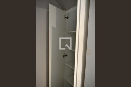 Detalhe da Sala de casa à venda com 3 quartos, 190m² em Mirandópolis, São Paulo