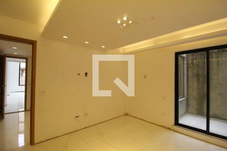 Quarto de casa de condomínio à venda com 5 quartos, 201m² em Taquara, Rio de Janeiro