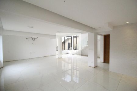 Sala de casa de condomínio à venda com 5 quartos, 201m² em Taquara, Rio de Janeiro
