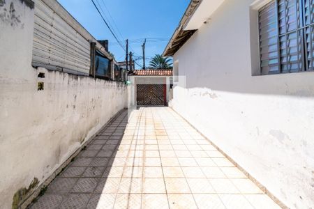 Entrada de casa para alugar com 1 quarto, 27m² em Vila Campestre, São Paulo