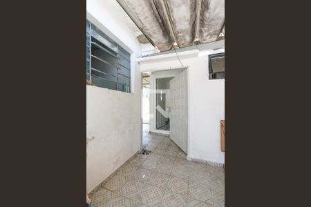 Entrada de casa para alugar com 1 quarto, 27m² em Vila Campestre, São Paulo