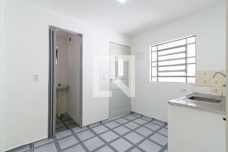 Cozinha de casa para alugar com 1 quarto, 27m² em Vila Campestre, São Paulo