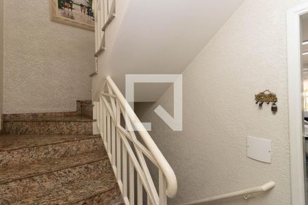 Escada de casa à venda com 4 quartos, 134m² em Vila Maria Alta, São Paulo