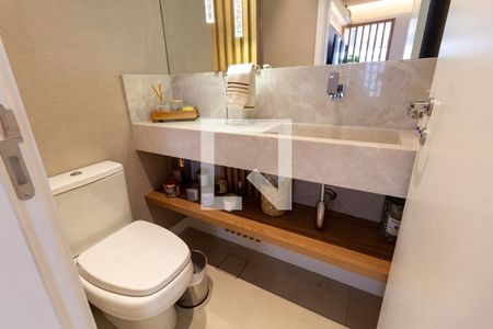 Lavabo de apartamento para alugar com 3 quartos, 136m² em Barra Funda, São Paulo