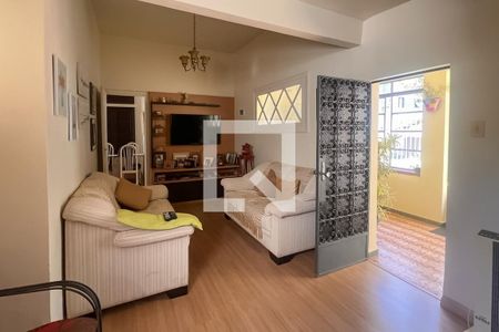 Sala de casa à venda com 3 quartos, 400m² em Serra, Belo Horizonte
