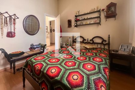 Suíte de casa à venda com 3 quartos, 400m² em Serra, Belo Horizonte