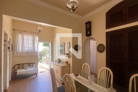 Sala de casa à venda com 3 quartos, 400m² em Serra, Belo Horizonte
