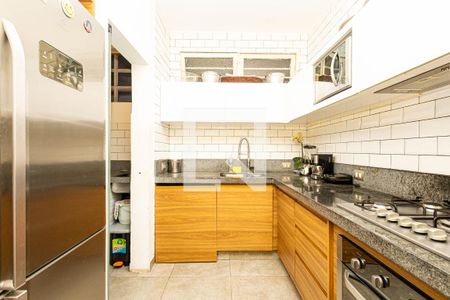 Cozinha de apartamento para alugar com 1 quarto, 65m² em Consolação, São Paulo