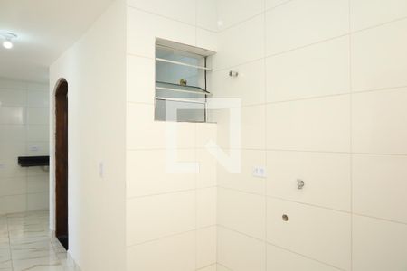Área de Serviço de casa para alugar com 2 quartos, 50m² em Vila Carmosina, São Paulo