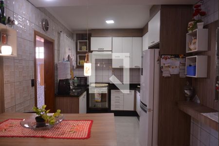 Cozinha de apartamento à venda com 3 quartos, 117m² em Jardim Guarará, Santo André
