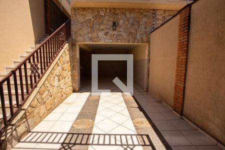 GARAGEM de casa à venda com 3 quartos, 183m² em São Domingos, São Paulo