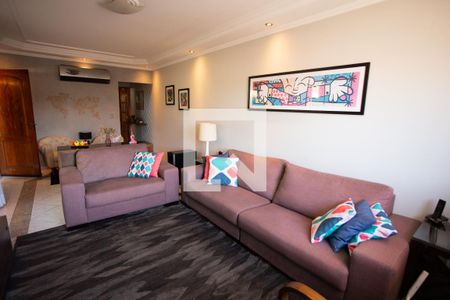 Sala de casa à venda com 3 quartos, 183m² em São Domingos, São Paulo