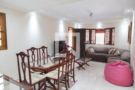 Casa à venda com 3 quartos, 202m² em Vila Augusta, Guarulhos