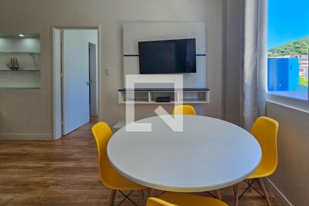 Sala de apartamento para alugar com 1 quarto, 57m² em Centro, Guarujá