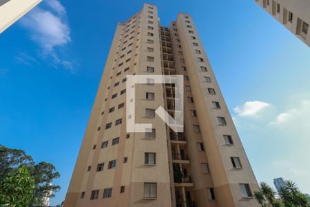 Fachada do bloco de apartamento para alugar com 2 quartos, 50m² em Chora Menino, São Paulo
