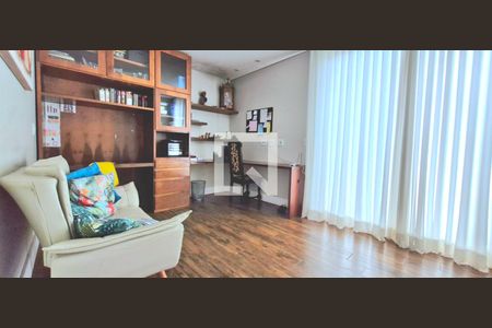 Escritório de casa de condomínio à venda com 6 quartos, 376m² em , Vespasiano