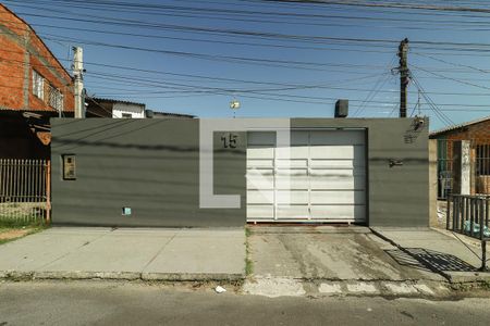 Fachada de casa à venda com 3 quartos, 100m² em Sarandi, Porto Alegre