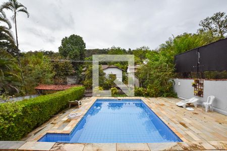Área externa de casa à venda com 3 quartos, 300m² em Matapaca, Niterói