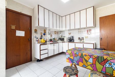 Cozinha de apartamento à venda com 3 quartos, 150m² em Vila Brasilio Machado, São Paulo