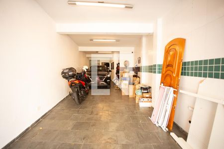 Garagem de casa para alugar com 3 quartos, 235m² em Vila Mariza Mazzei, São Paulo