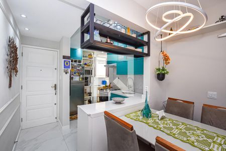 Cozinha de apartamento à venda com 2 quartos, 68m² em Icaraí, Niterói