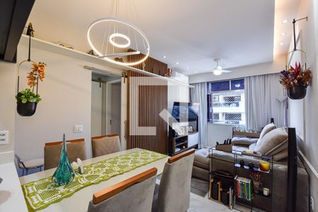 Sala de apartamento à venda com 2 quartos, 68m² em Icaraí, Niterói