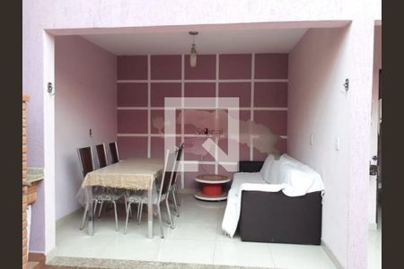 Casa à venda com 2 quartos, 200m² em Vila Carrão, São Paulo