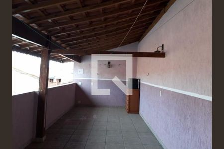 Casa à venda com 2 quartos, 200m² em Vila Carrão, São Paulo