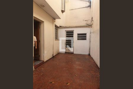Casa à venda com 3 quartos, 161m² em Vila Bertioga, São Paulo