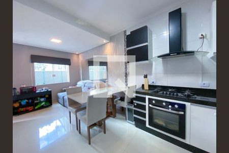 Casa à venda com 2 quartos, 80m² em Vila Carrão, São Paulo