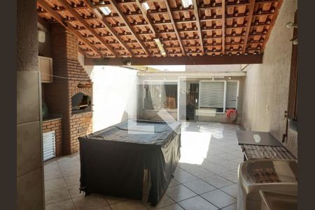 Casa à venda com 4 quartos, 202m² em Vila Cleonice, São Paulo