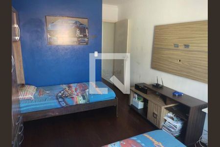 Casa à venda com 4 quartos, 202m² em Vila Cleonice, São Paulo