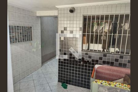 Casa à venda com 4 quartos, 202m² em Vila Cleonice, São Paulo