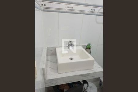 Casa à venda com 4 quartos, 170m² em Jardim Piqueroby, São Paulo