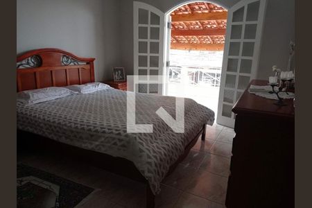 Casa à venda com 4 quartos, 170m² em Jardim Piqueroby, São Paulo