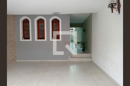 Casa à venda com 4 quartos, 170m² em Jardim Piqueroby, São Paulo