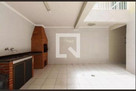 Casa à venda com 3 quartos, 298m² em Vila Carrão, São Paulo